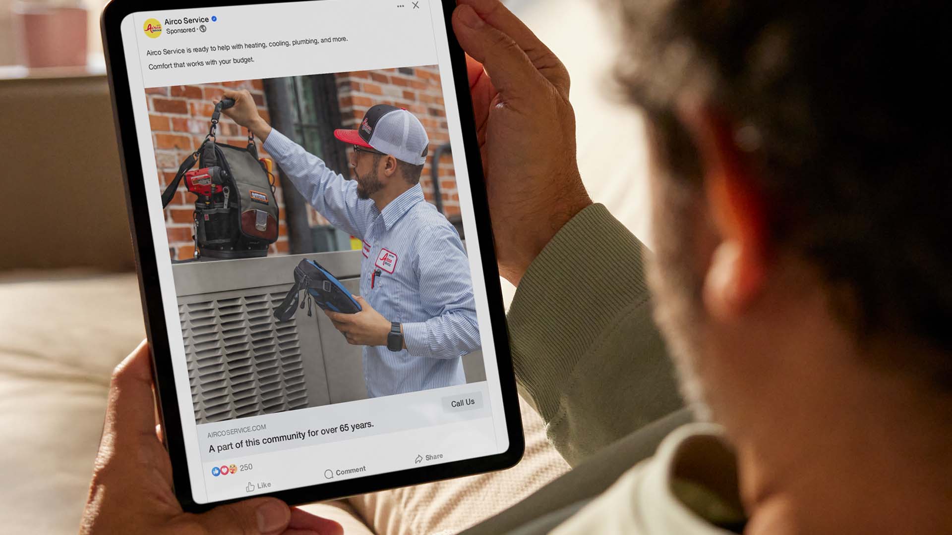 Airco Service sponsored social ad on a tablet